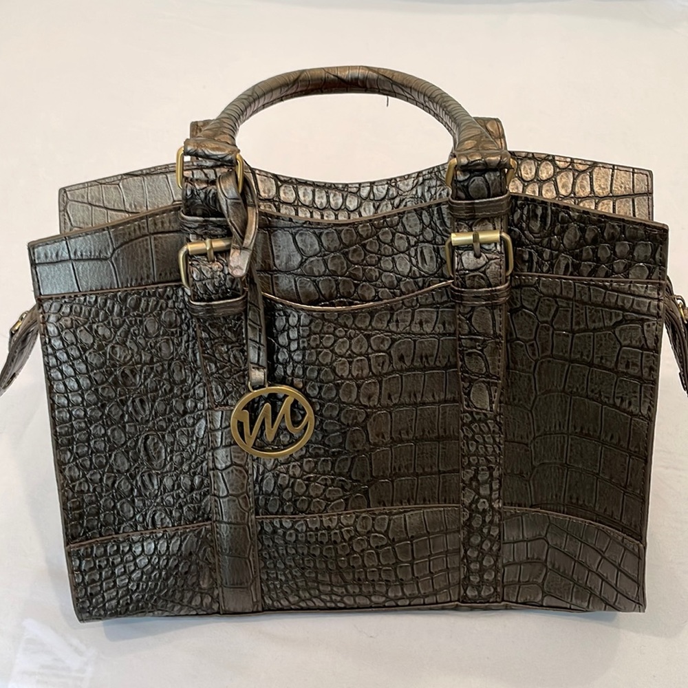 Women fashion purse/ color-Metallic Brown/ size 13 x 6 x 10/Never used before